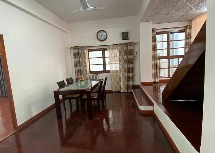 Beautiful 2 Story Newly Renovated House Bangkok