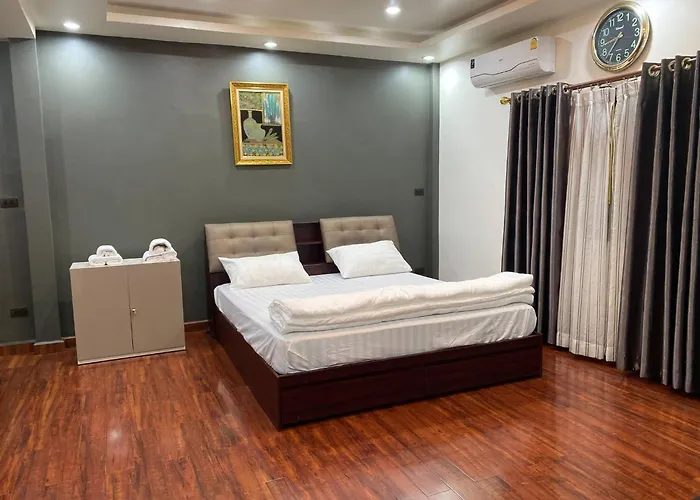 Beautiful 2 Story Newly Renovated House Bangkok