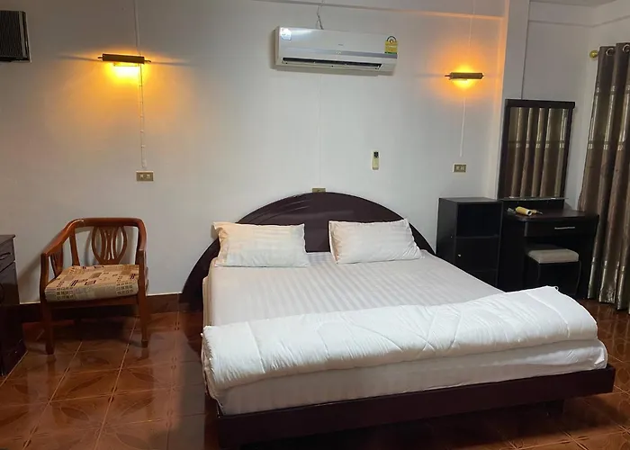 Maison d'hôtes Beautiful 2 Story Newly Renovated House Bangkok