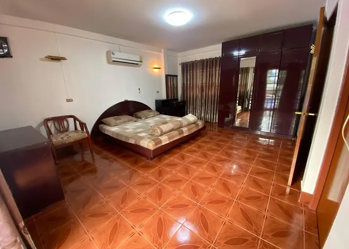 Beautiful 2 Story Newly Renovated House Maison d'hôtes *