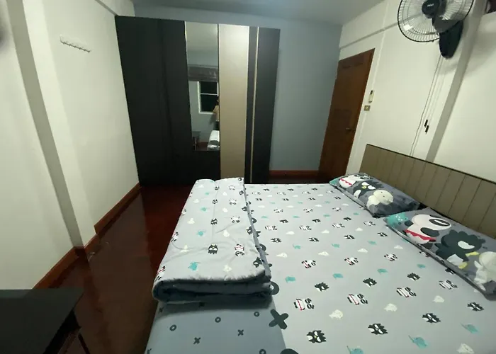 Beautiful 2 Story Newly Renovated House *