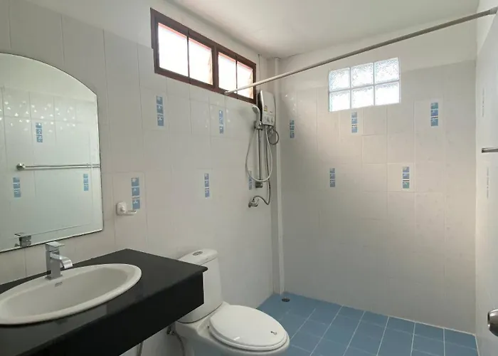 Maison d'hôtes Beautiful 2 Story Newly Renovated House *