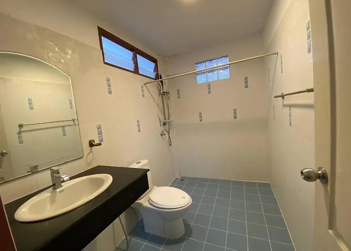 Beautiful 2 Story Newly Renovated House