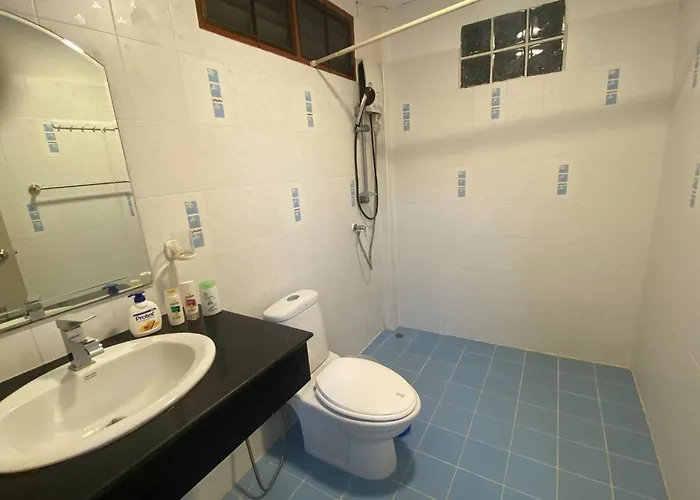 Beautiful 2 Story Newly Renovated House Maison d'hôtes Bangkok